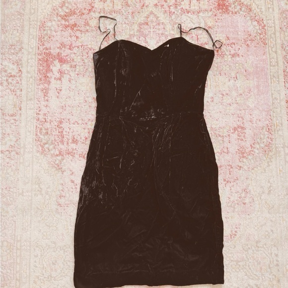 Roberta Roller Rabbit Dresses & Skirts - Roberta, Woman’s Elegant Black Velvet Dress